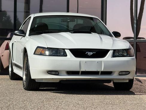Used 2004 Ford Mustang Mach 1 RWD image 18