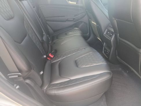 Used 2023 Ford Edge Titanium AWD/4WD image 41