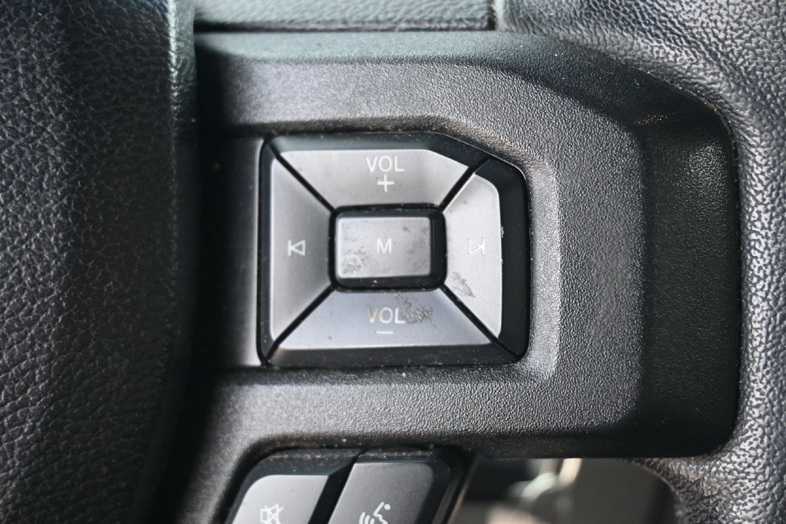 Used 2018 Ford F150 XLT w/ Equipment Group 302A Luxury RWD image 15