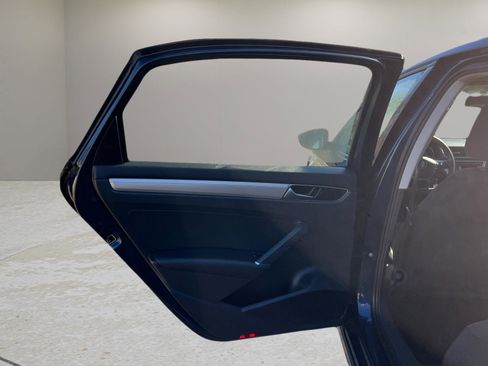 Used 2018 Volkswagen Passat 2.0T S image 24