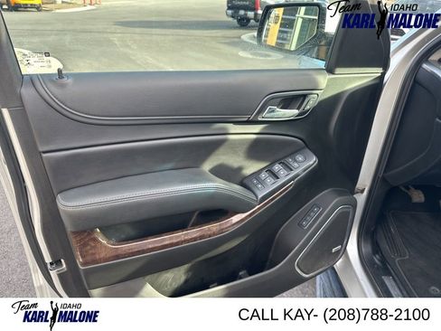 Used 2020 Chevrolet Suburban LT w/ Max Trailering Package AWD/4WD image 17