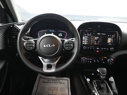 Certified 2024 Kia Soul S FWD image 30