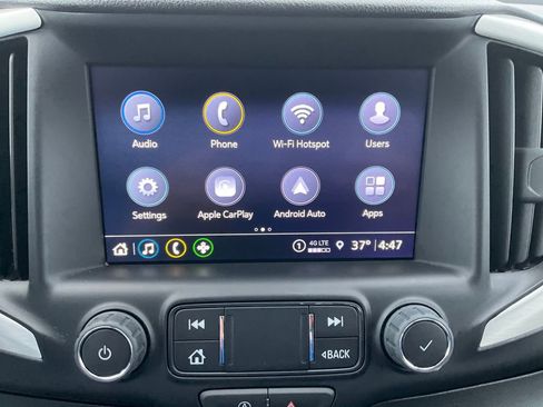 Used 2024 GMC Terrain SLT image 12