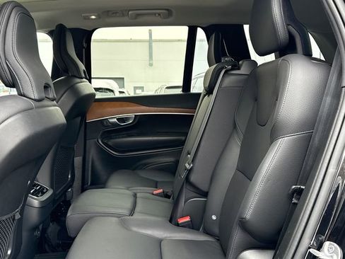 Certified 2024 Volvo XC90 B6 Plus w/ Protection Package Premier image 24