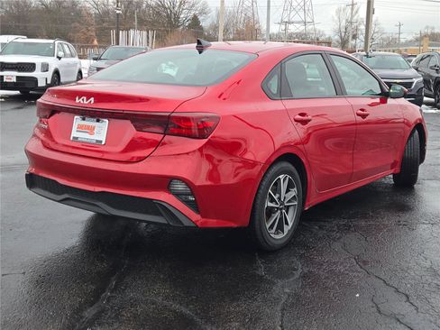 Used 2023 Kia Forte LXS image 12