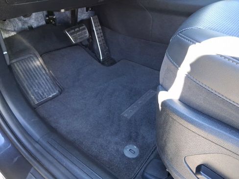 Used 2025 Kia Sorento SX AWD/4WD image 6