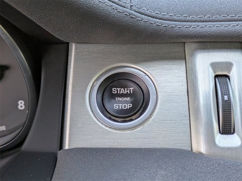 Used 2017 Land Rover Range Rover Evoque SE Premium image 23