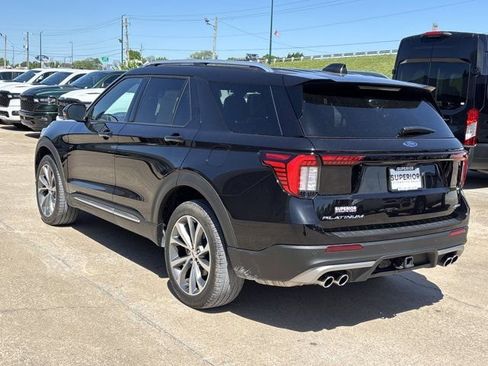 Used 2025 Ford Explorer Platinum w/ Ultimate Package AWD/4WD image 11