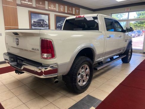 Used 2018 RAM 2500 Laramie w/ Convenience Group AWD/4WD image 2