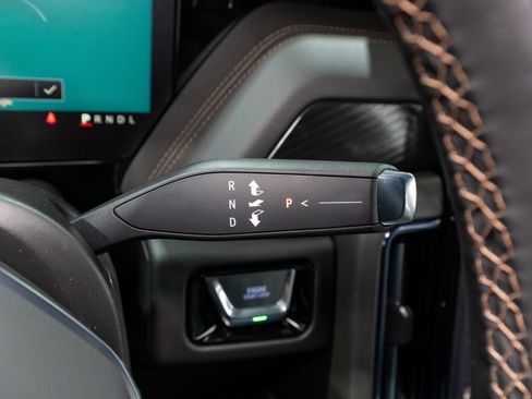 Used 2025 GMC Yukon AT4 w/ Premium Trailering Package image 32