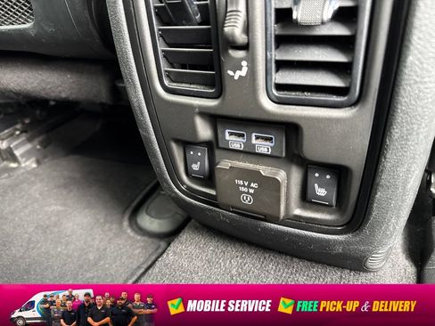 Used 2025 Dodge Durango R/T AWD/4WD image 21