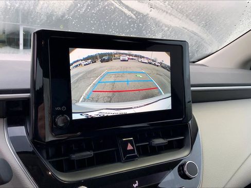 Used 2026 Toyota Corolla LE image 28