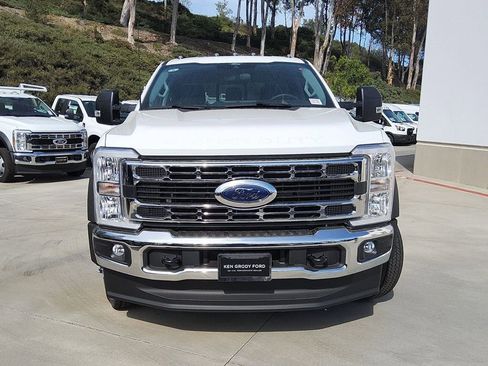 New 2026 Ford F450 XL w/ XL Chrome Package RWD image 3