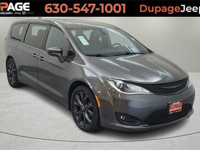 Used 2020 Chrysler Pacifica Touring w/ S Appearance Package