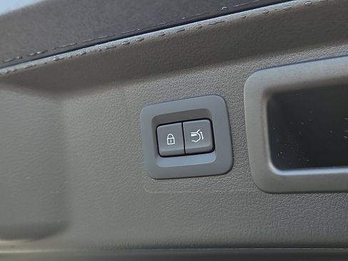 Used 2025 MAZDA CX-50 AWD 2.5 S w/ Weather Package image 30