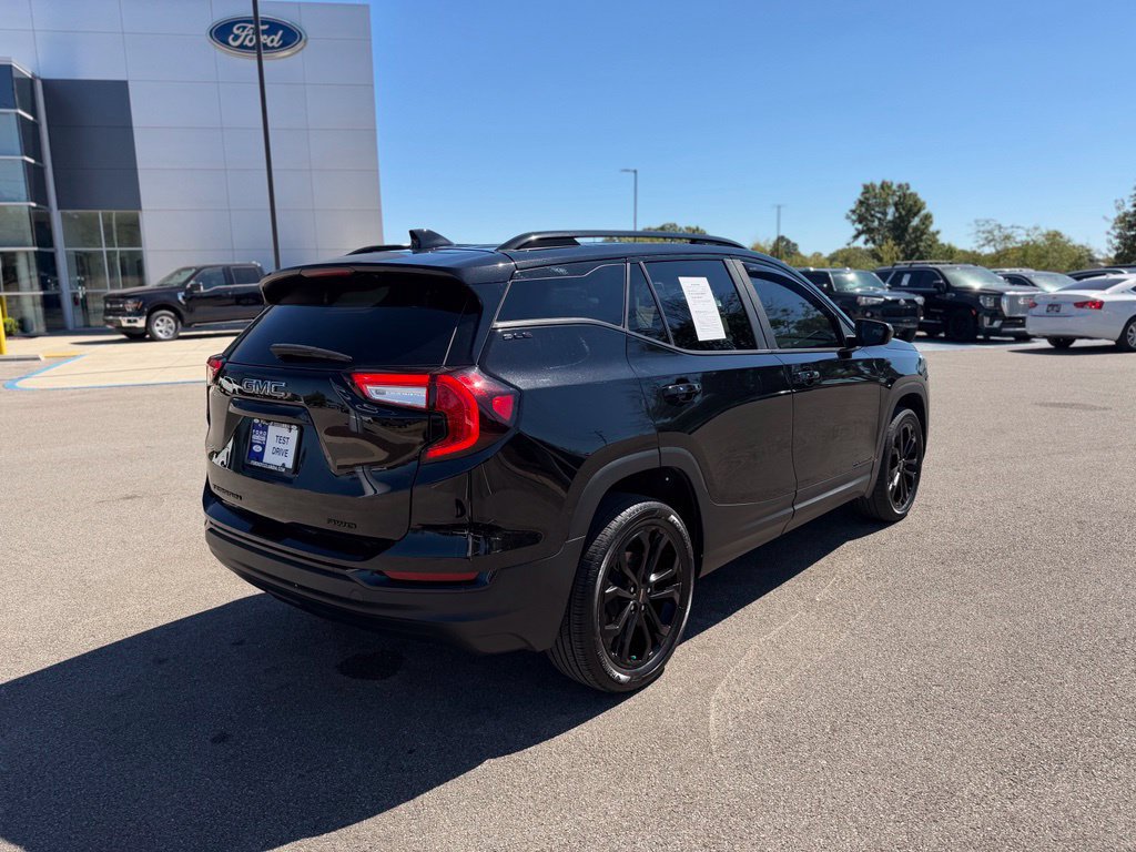 Used 2022 GMC Terrain SLE w/ Driver Convenience Package AWD/4WD image 6