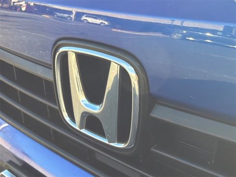 Used 2023 Honda Civic Sport image 9