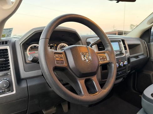 Used 2014 RAM 1500 Express image 11