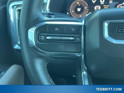Used 2023 GMC Canyon Denali image 30