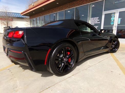 Used 2017 Chevrolet Corvette Stingray Convertible w/ 2LT Preferred Equipment Group image 24