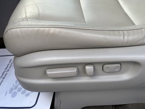 Used 2015 Honda Odyssey EX-L image 16