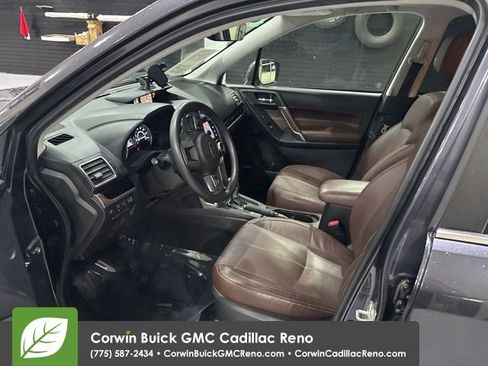 Used 2017 Subaru Forester 2.5i Touring AWD/4WD image 10