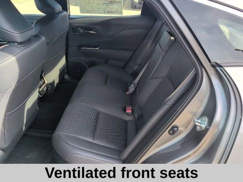 New 2026 Toyota Crown Platinum image 13