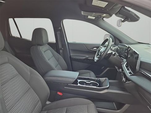 Used 2025 Chevrolet Equinox LT image 19