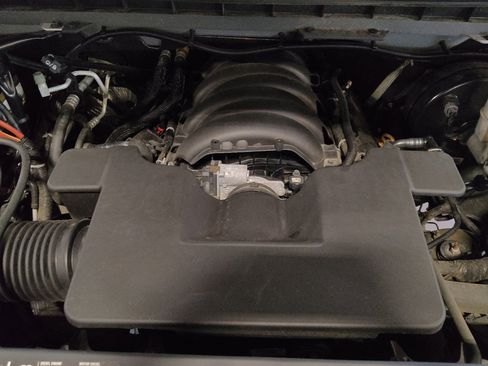 Used 2019 Chevrolet Silverado 1500 LT RWD image 30