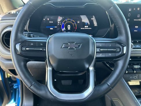Used 2024 Chevrolet Colorado ZR2 w/ ZR2 Convenience Package III AWD/4WD image 19