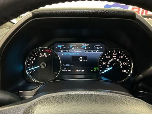 Used 2018 Ford F150 Lariat w/ Trailer Tow Package image 26