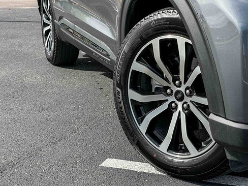 Used 2025 Ford Explorer ST-Line RWD image 3