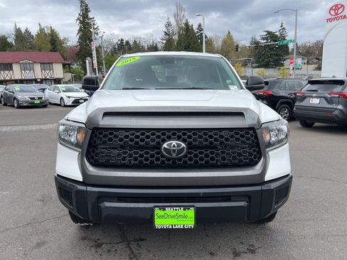 Used 2018 Toyota Tundra SR image 2