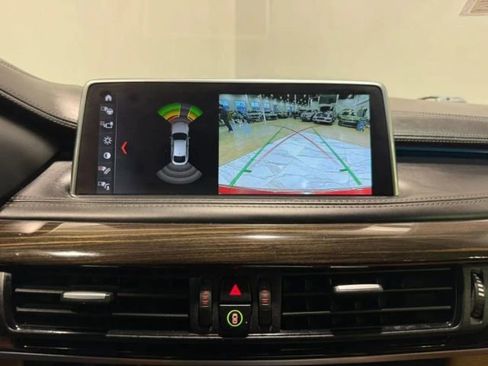 Used 2018 BMW X6 xDrive35i w/ M Sport Package image 21