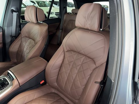 Used 2026 BMW X5 xDrive50e w/ M Sport Package AWD/4WD image 33