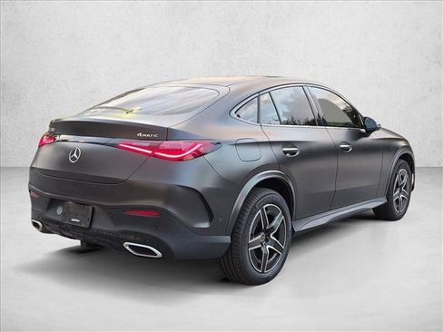 Used 2024 Mercedes-Benz GLC 300 4MATIC image 6