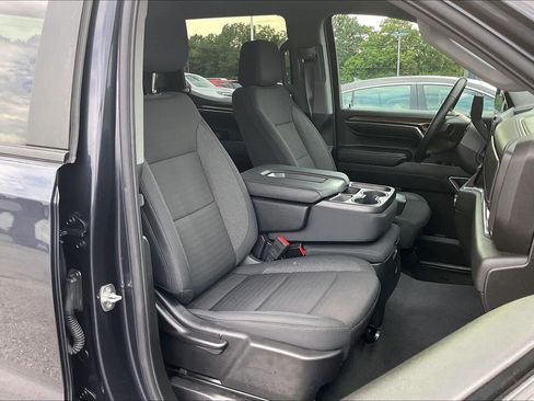Used 2024 Chevrolet Silverado 1500 LT AWD/4WD image 7