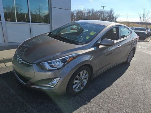 Used 2016 Hyundai Elantra SE w/ Option Group 02 image 1