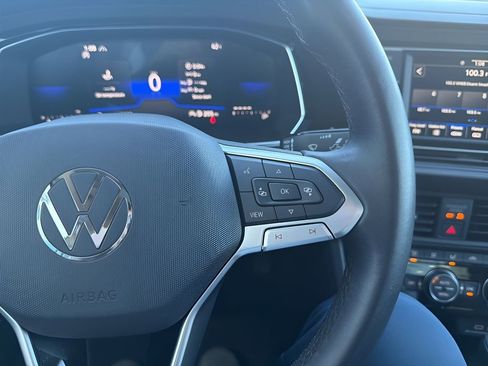Used 2023 Volkswagen Jetta SE image 16