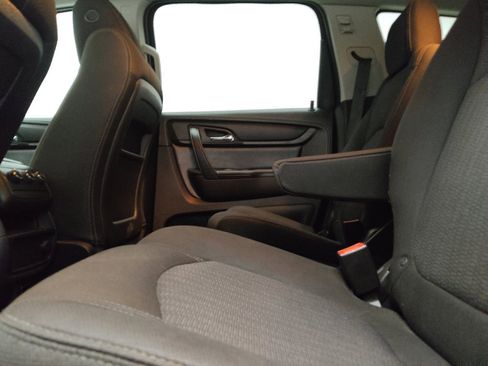 Used 2017 Chevrolet Traverse LT w/ Style and Technology Package AWD/4WD image 18