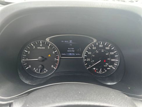 Used 2019 Nissan Pathfinder SV image 22