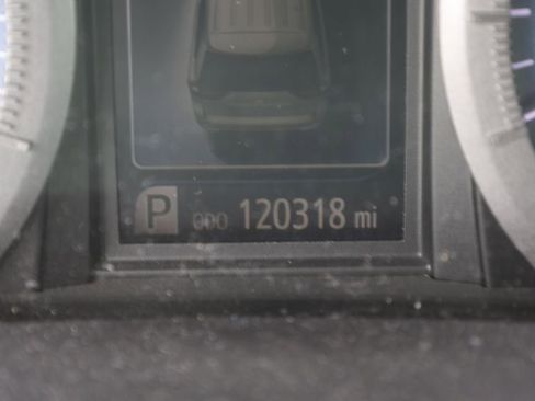 Used 2020 Toyota Sienna XLE image 8