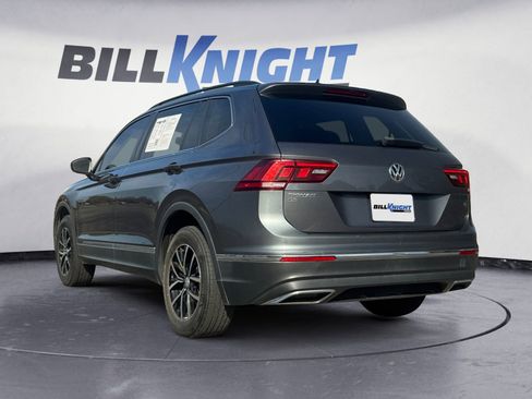 Used 2021 Volkswagen Tiguan SE image 3