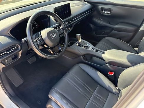 Used 2025 Honda HR-V EX-L image 11