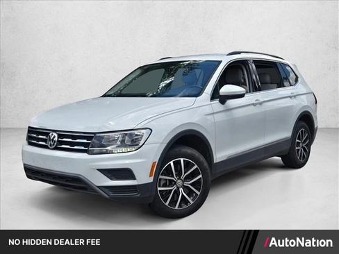 Used 2021 Volkswagen Tiguan SE FWD image 1