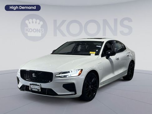 Used 2024 Volvo S60 T8 Plus AWD/4WD image 1