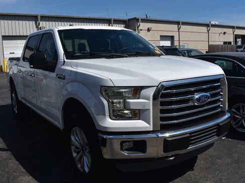 Used 2015 Ford F150 XLT w/ Equipment Group 301A Mid AWD/4WD image 3