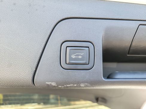 Certified 2023 Buick Envision Preferred w/ Sport Touring Package image 20