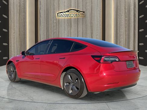 Used 2019 Tesla Model 3 Standard Range Plus image 5