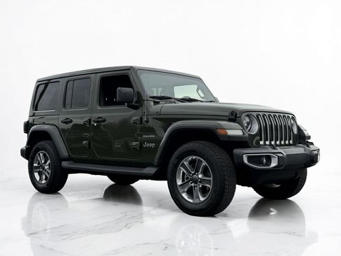 Used 2021 Jeep Wrangler Unlimited Sahara image 2